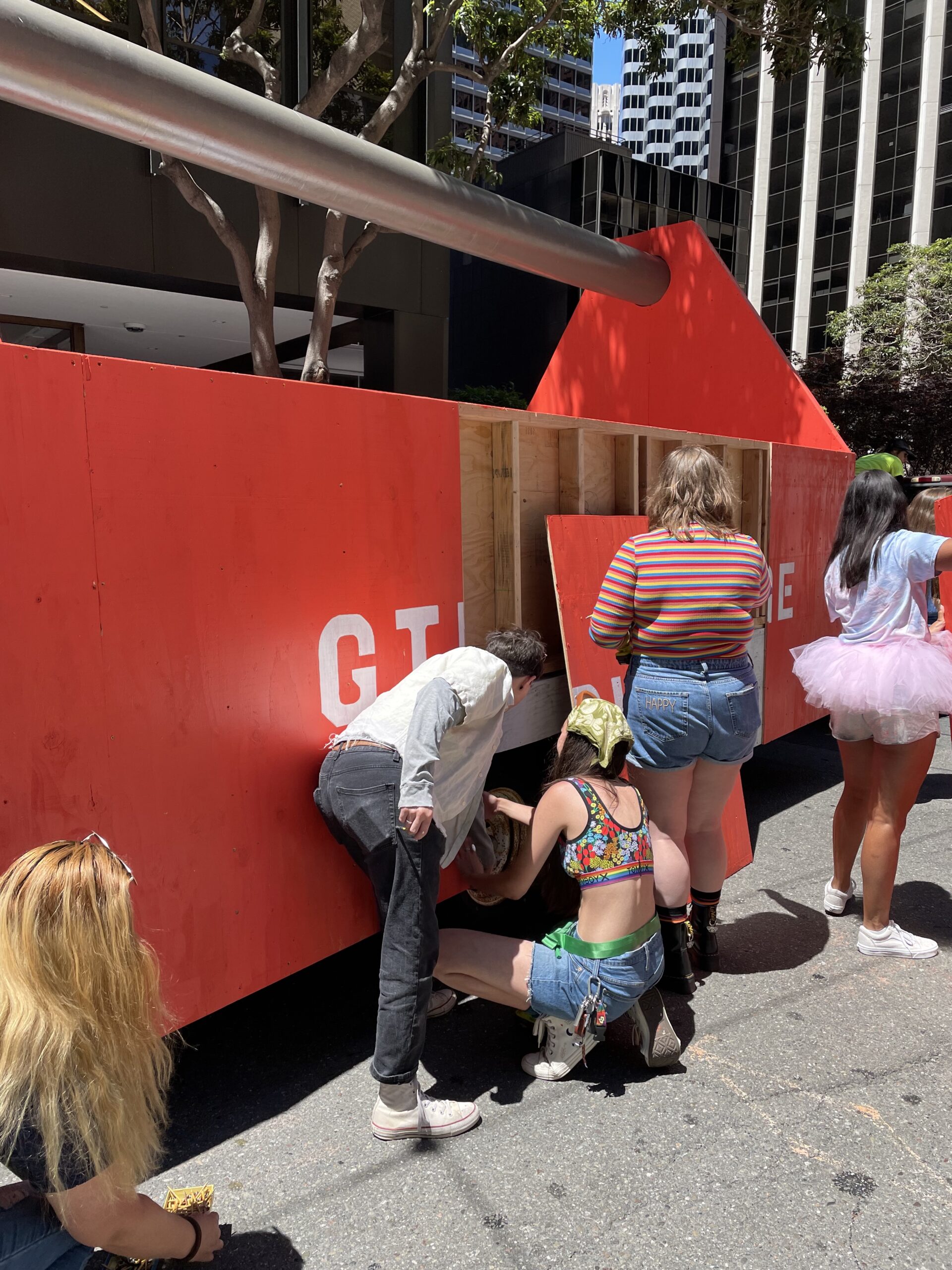 Girls Garage students fix the float at the SF Pride Parade